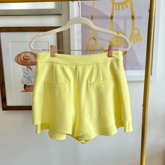 ZARA • yellow ruffle shorts • S - Picture 5 of 6